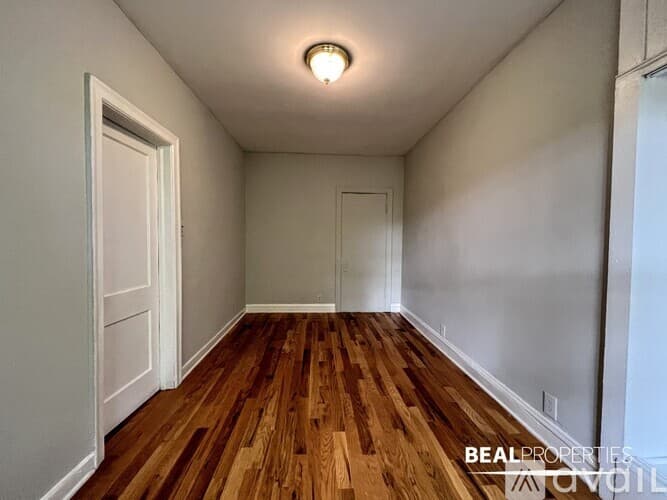 Chicago Apartment: 4614 N Paulina St