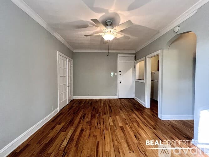 Chicago Apartment: 4614 N Paulina St