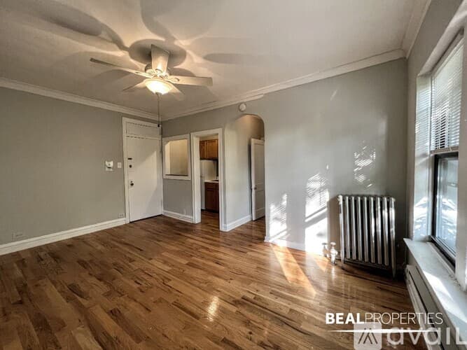 Chicago Apartment: 4614 N Paulina St