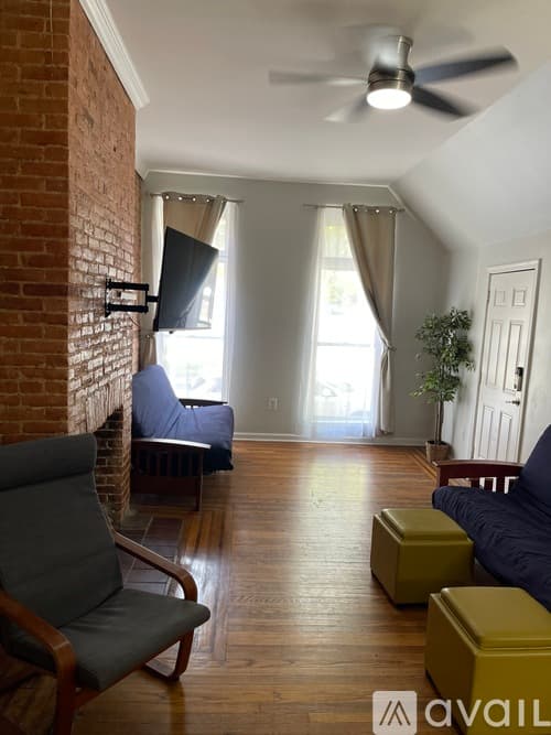 Baltimore Apartment: 802 North Broadway
