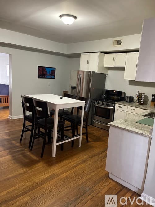 Baltimore Apartment: 802 North Broadway
