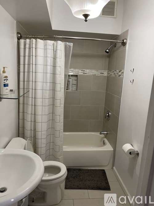 Baltimore Apartment: 802 North Broadway