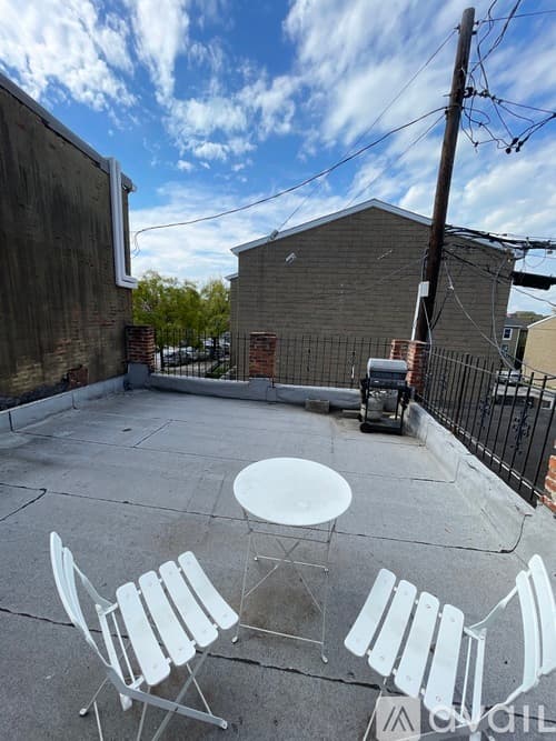 Baltimore Apartment: 802 North Broadway