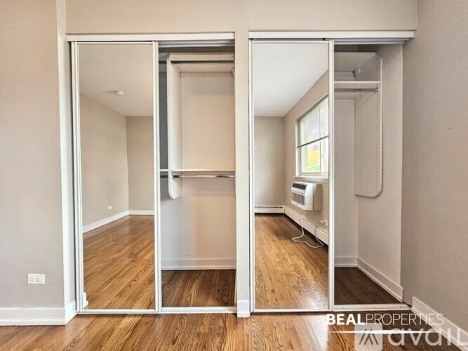 Chicago Apartment: 528 W Oakdale Ave