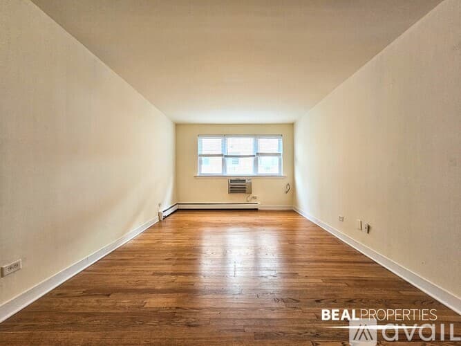 Chicago Apartment: 625 W Wrightwood Ave