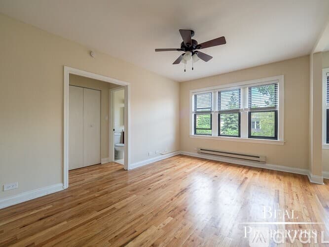 Chicago Apartment: 4737 N Hermitage Ave