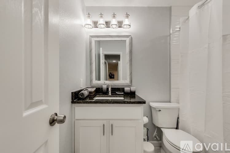 Arlington House: 1203 Andrews St