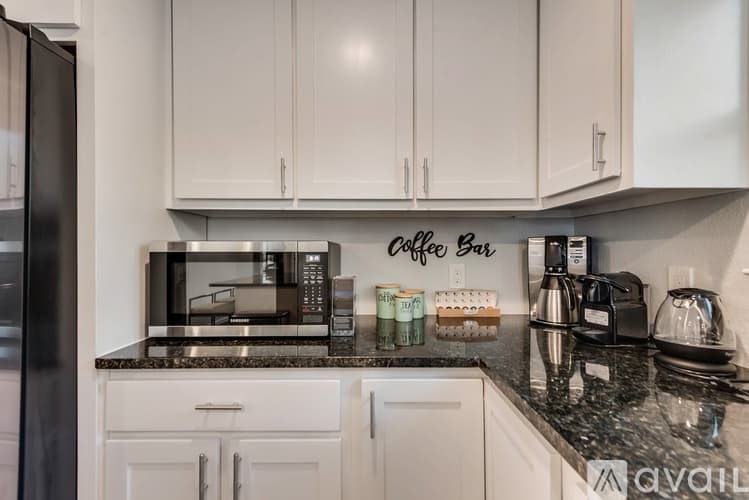 Arlington House: 1203 Andrews St