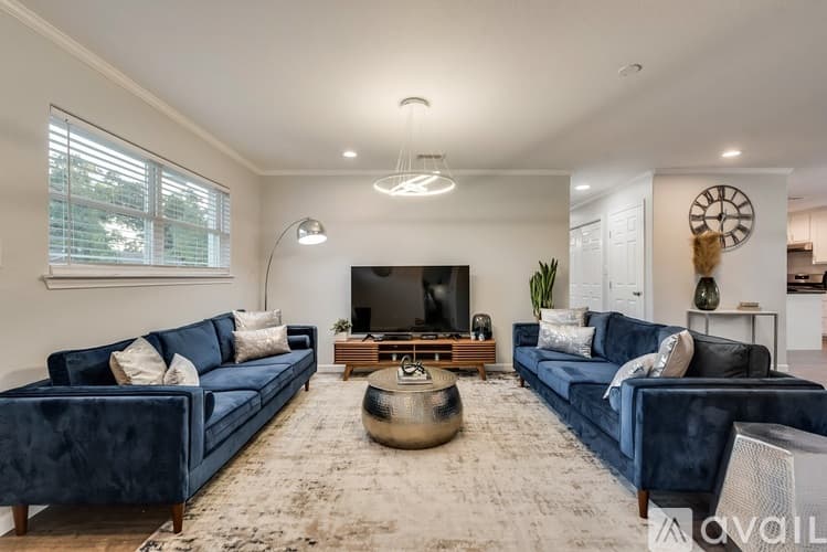 Arlington House: 1203 Andrews St