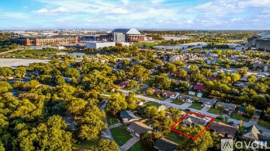 Arlington House: 1203 Andrews St