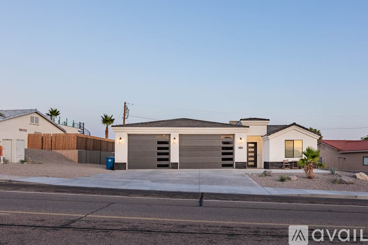 Lake Havasu City House: 3230 N Kiowa Blvd