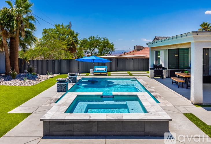 Lake Havasu City House: 3230 N Kiowa Blvd