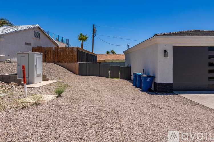 Lake Havasu City House: 3230 N Kiowa Blvd