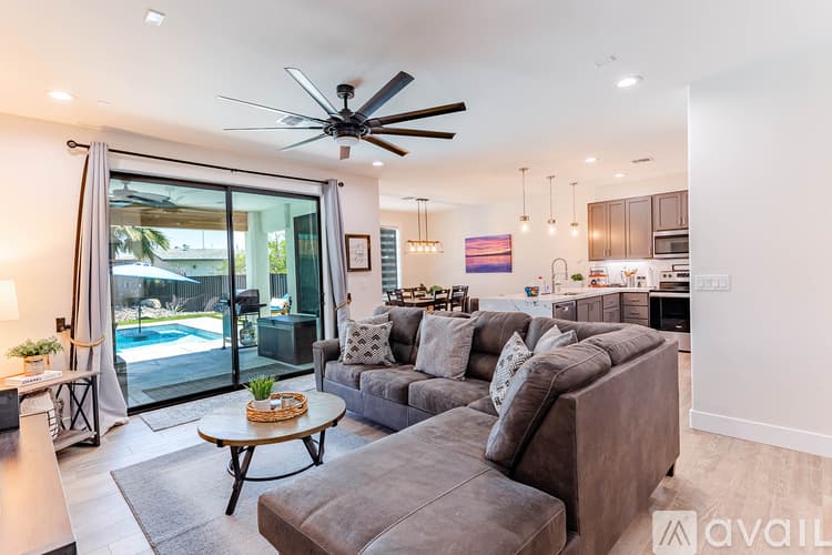 Lake Havasu City House: 3230 N Kiowa Blvd