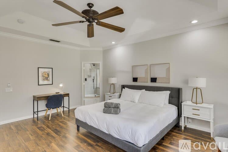 Grand Prairie House: 2313 Kingsley Dr