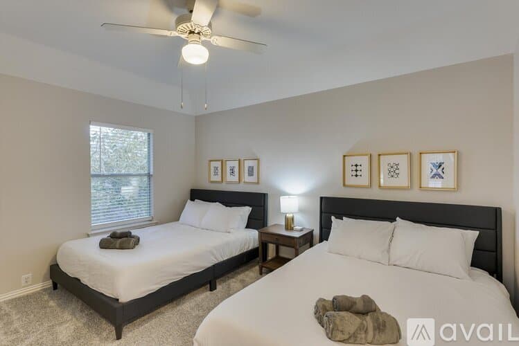 Grand Prairie House: 2313 Kingsley Dr