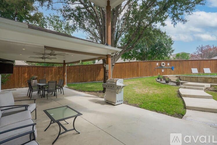 Grand Prairie House: 2313 Kingsley Dr