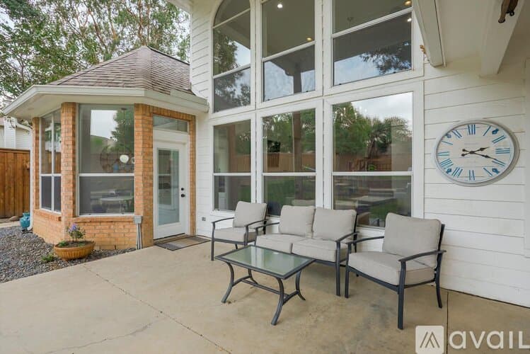 Grand Prairie House: 2313 Kingsley Dr
