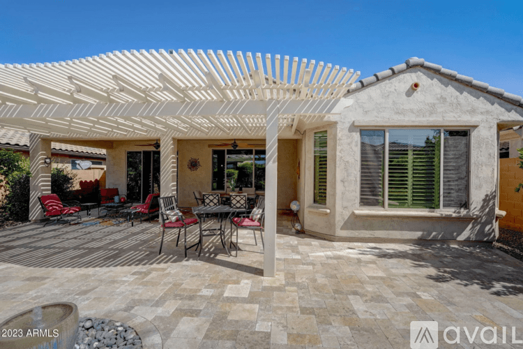 Buckeye House: 26781 W Oraibi Dr