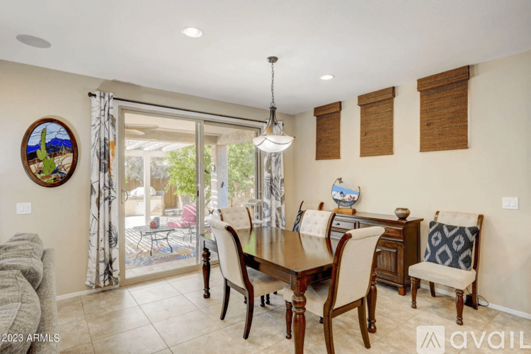 Buckeye House: 26781 W Oraibi Dr