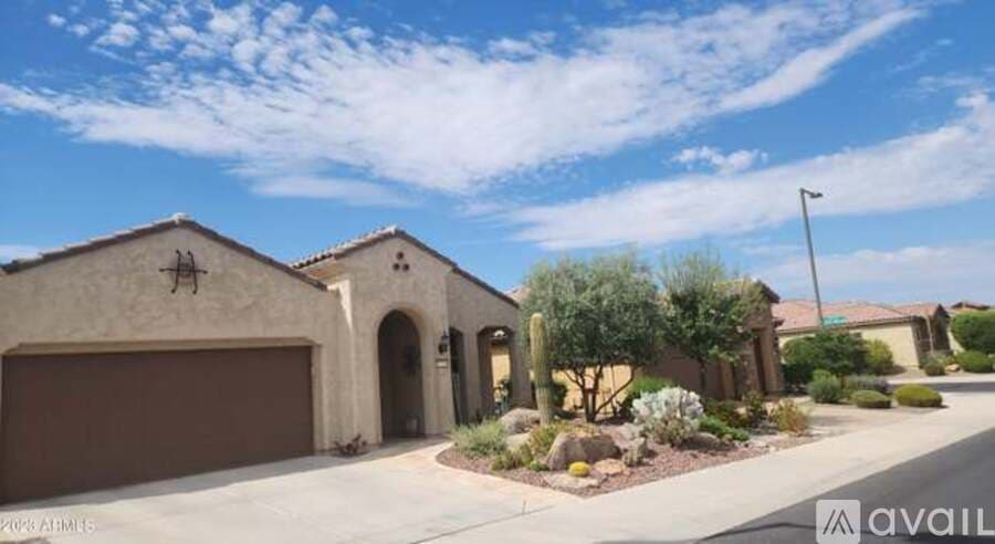 Buckeye House: 26781 W Oraibi Dr