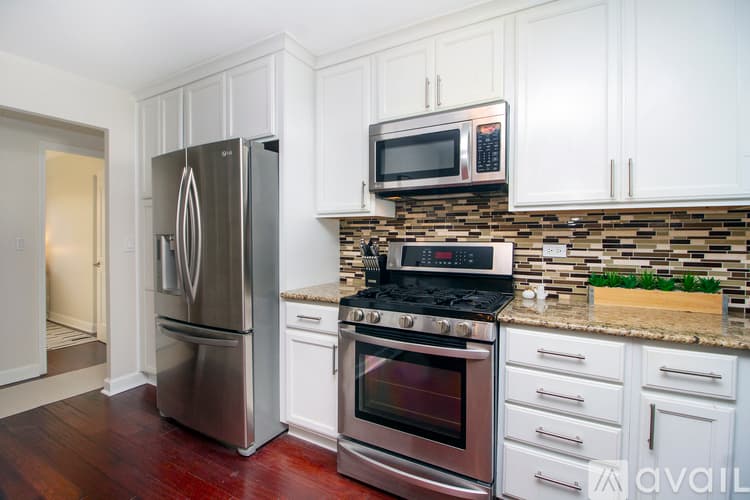 Orland Park House: 10240 Hawthorne Dr