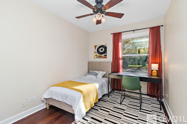 Orland Park House: 10240 Hawthorne Dr