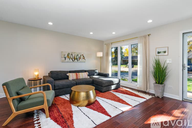 Orland Park House: 10240 Hawthorne Dr