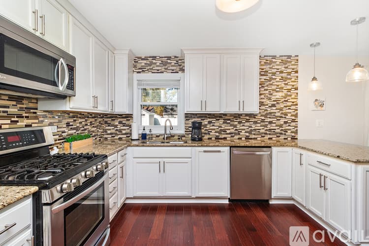 Orland Park House: 10240 Hawthorne Dr