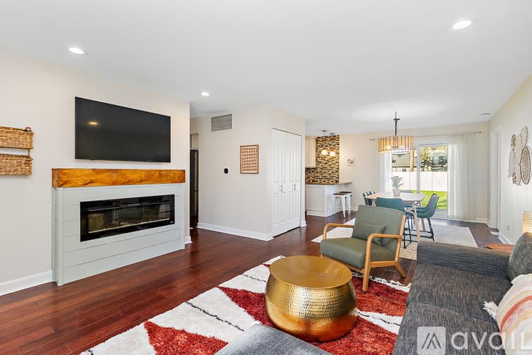 Orland Park House: 10240 Hawthorne Dr