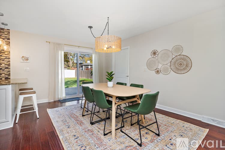 Orland Park House: 10240 Hawthorne Dr