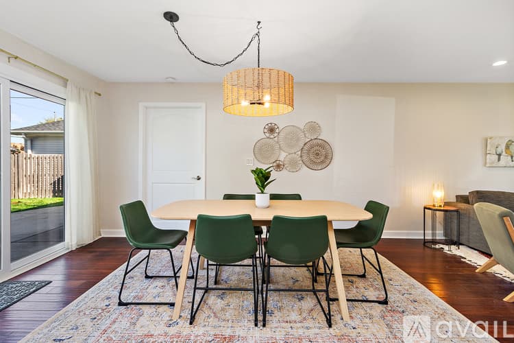 Orland Park House: 10240 Hawthorne Dr