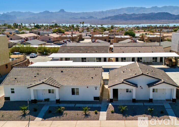 Lake Havasu City Apartment: 1880 Swanson Ave