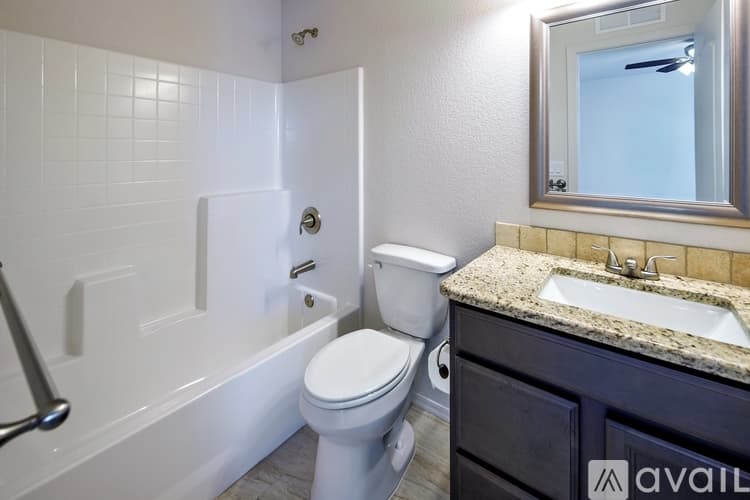 Lake Havasu City Apartment: 1880 Swanson Ave
