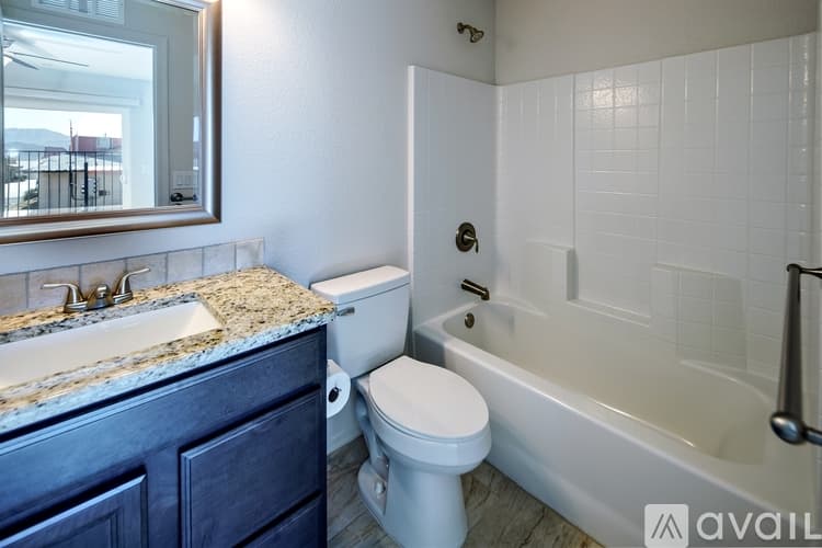 Lake Havasu City Apartment: 1880 Swanson Ave