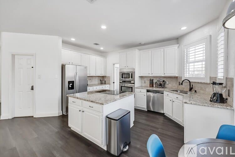 Flower Mound House: 2632 Skinner Dr