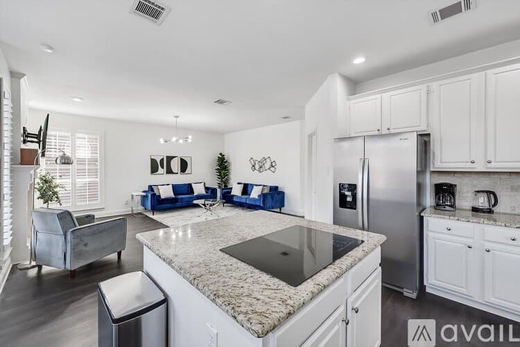 Flower Mound House: 2632 Skinner Dr