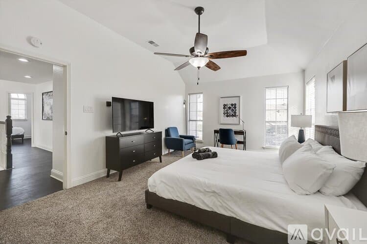 Flower Mound House: 2632 Skinner Dr