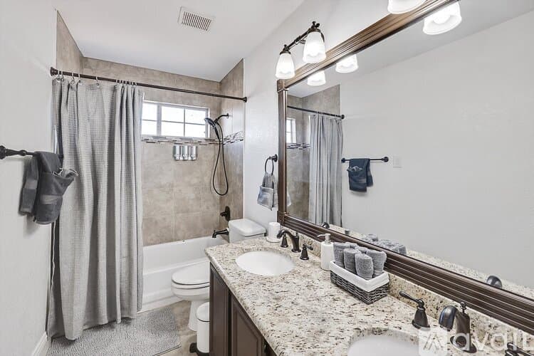 Flower Mound House: 2632 Skinner Dr