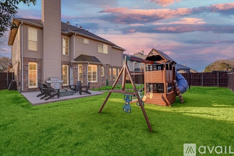 Flower Mound House: 2632 Skinner Dr