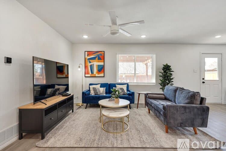 Fort Worth House: 7920 Limerick Ln