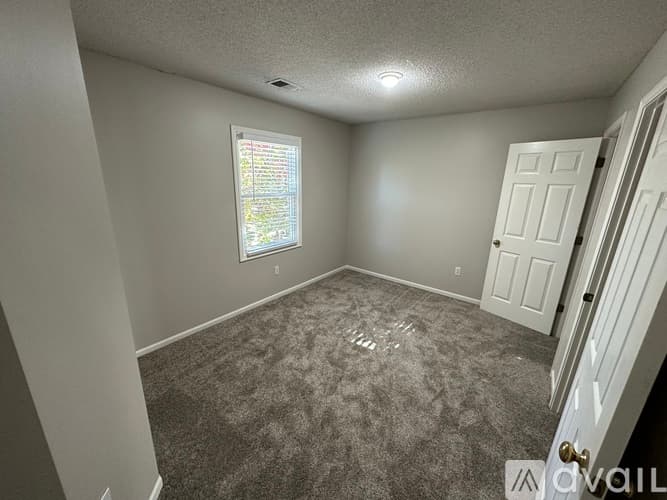Shawnee House: 21623 West 53rd Street