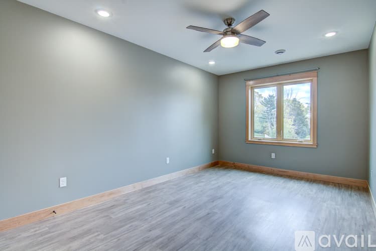 Eau Claire Apartment: 2136 4th St