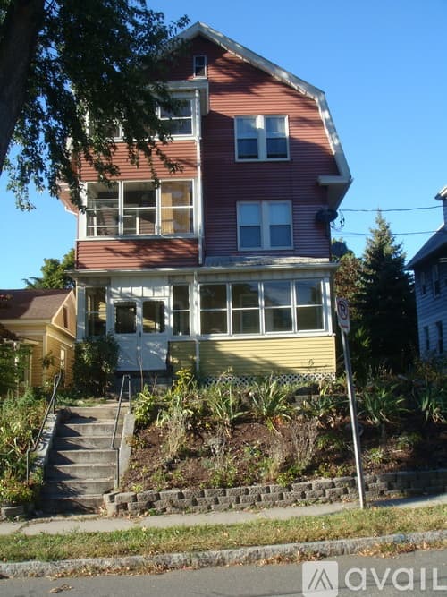 West Hartford Apartment: 406 Park Rd