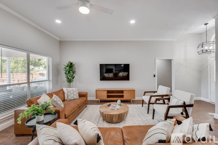 North Richland Hills House: 7512 Brentwood Ct