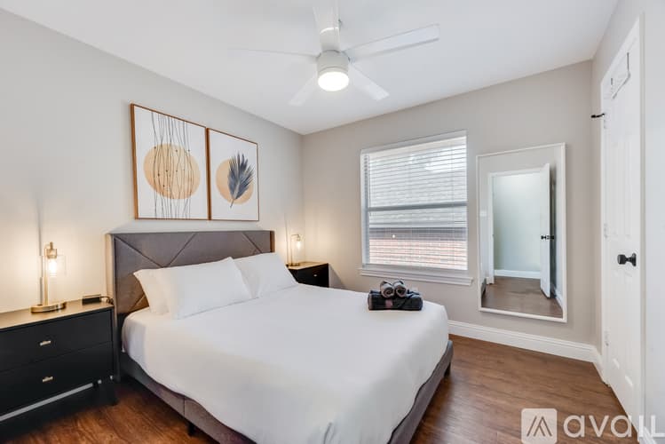 North Richland Hills House: 7512 Brentwood Ct