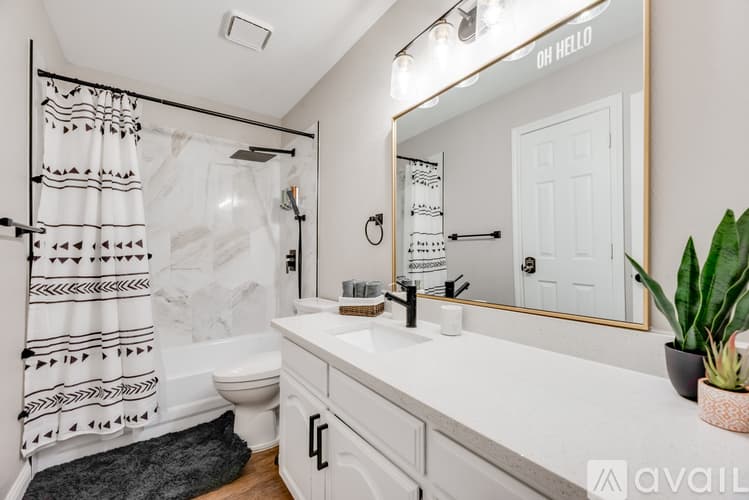 North Richland Hills House: 7512 Brentwood Ct