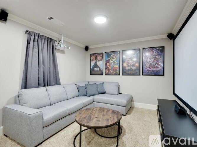 Kennedale House: 621 Wildcat Way