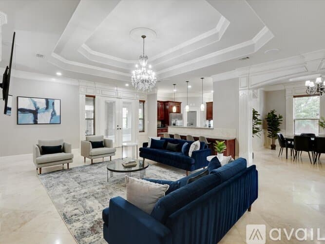 Kennedale House: 621 Wildcat Way