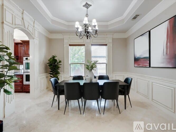 Kennedale House: 621 Wildcat Way